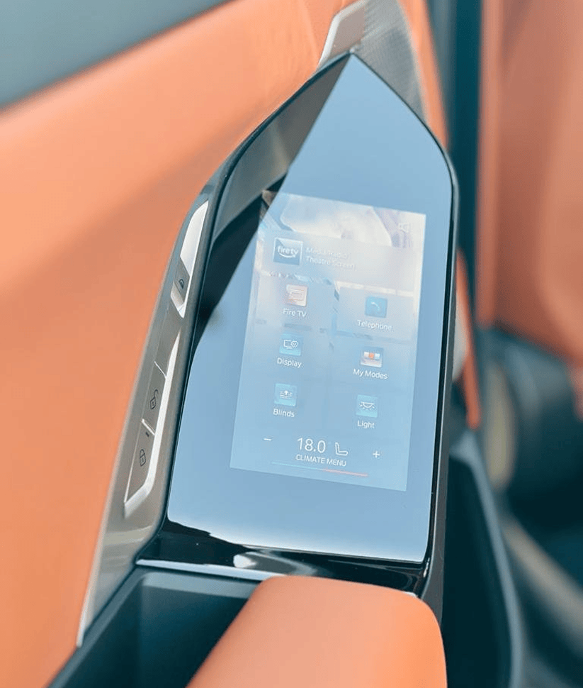 BMW 735i 2024 thumbnail 5