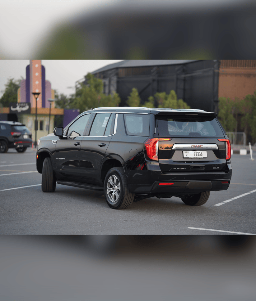 GMC Yukon 2024 thumbnail 2