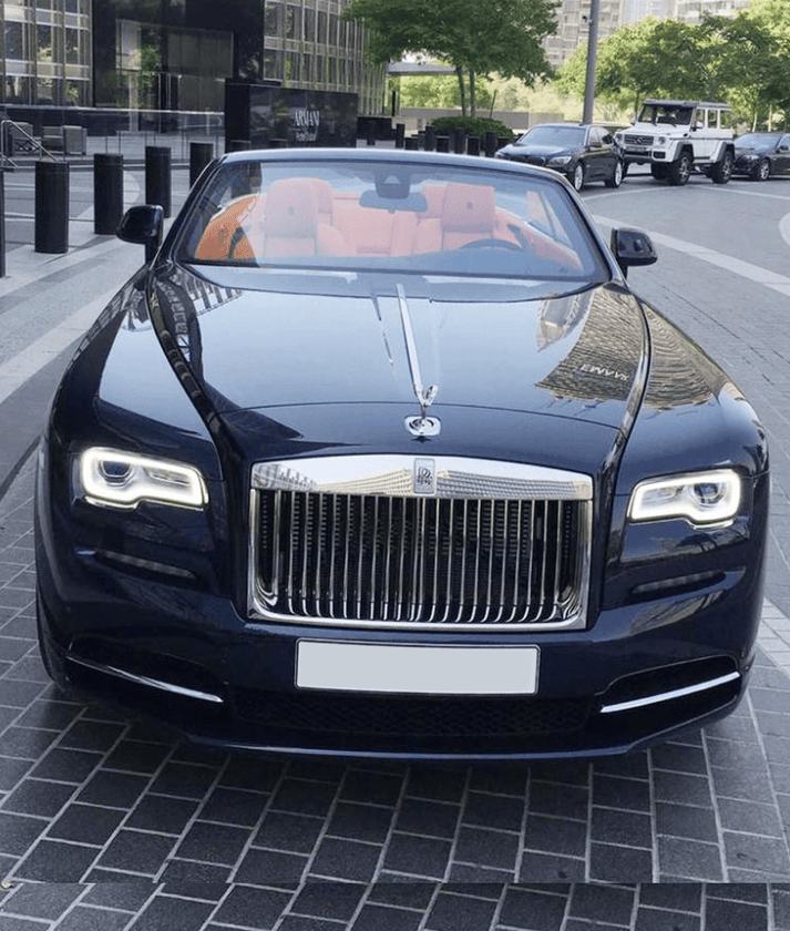 Rolls Royce Cullinan 2023 with Driver thumbnail 5