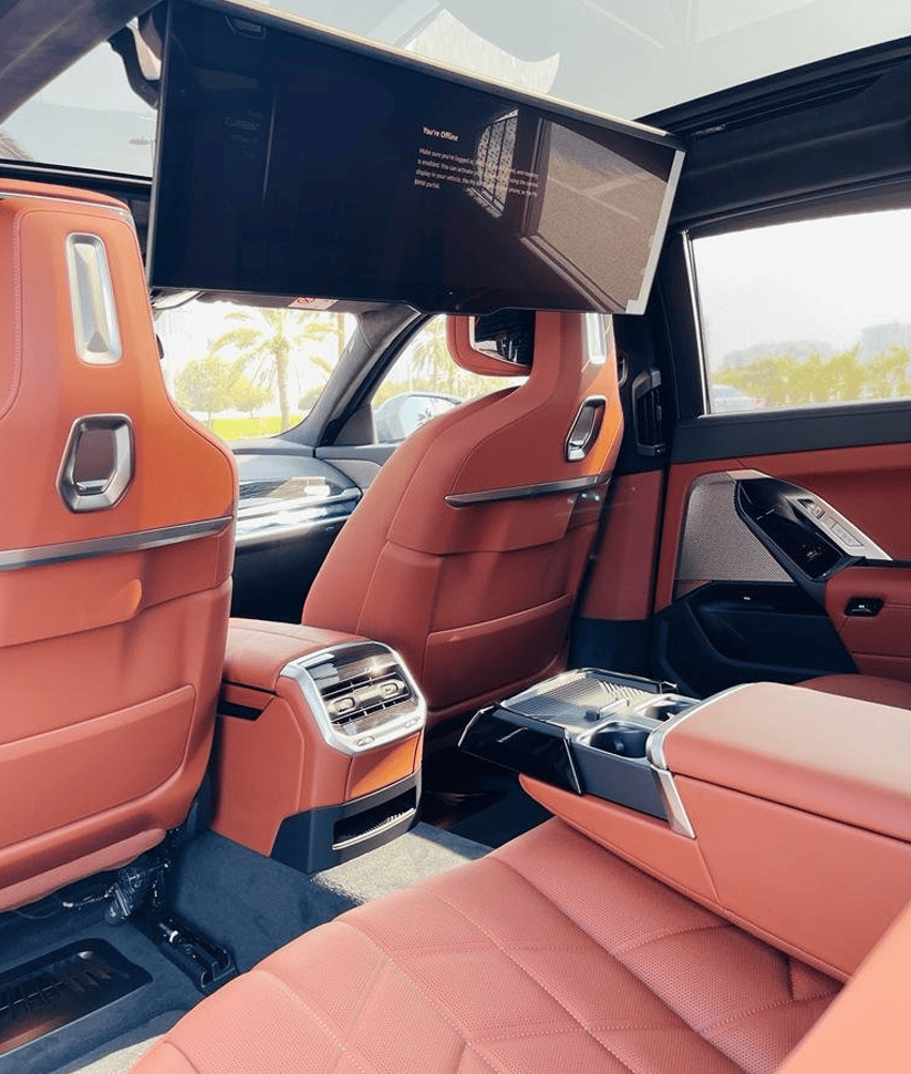 BMW 735i 2024 thumbnail 11