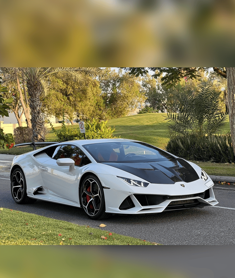 Lamborghini Huracan Evo Coupe thumbnail 2