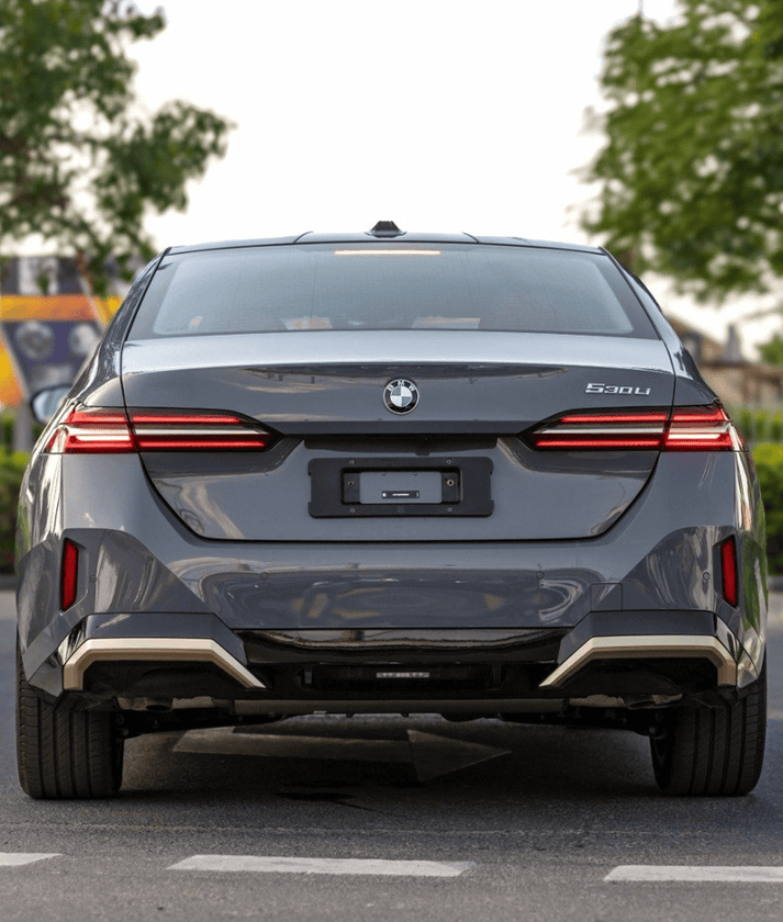 BMW 5 Series 530Li M Sport 2025 thumbnail 4